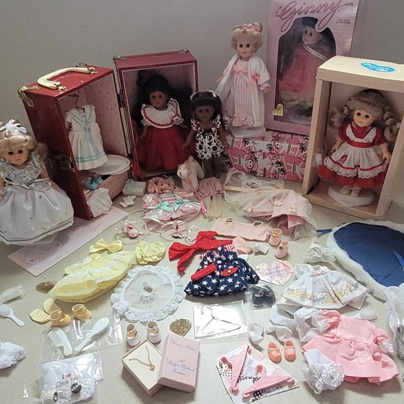 Vintage Toys Vintage Ginny Dolls Lot With Trunk Of Clothing And
